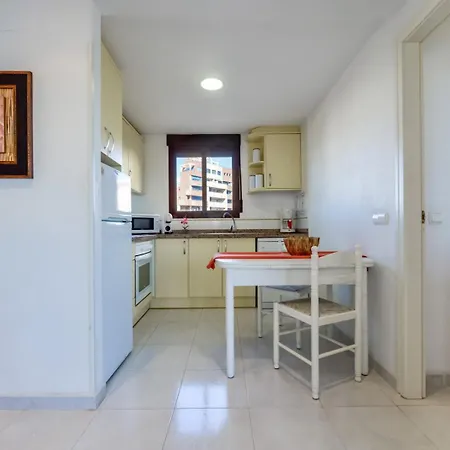 Guzman - Topacio Iv * Κάλπε